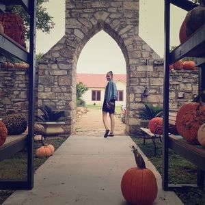 Meet your Posher, Elizabeth